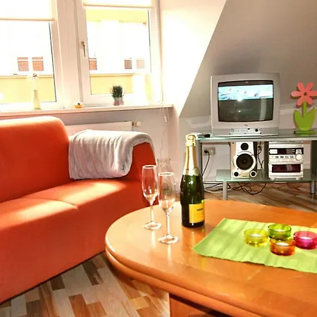 Domizil Leon _ Fewo 1 Apartament